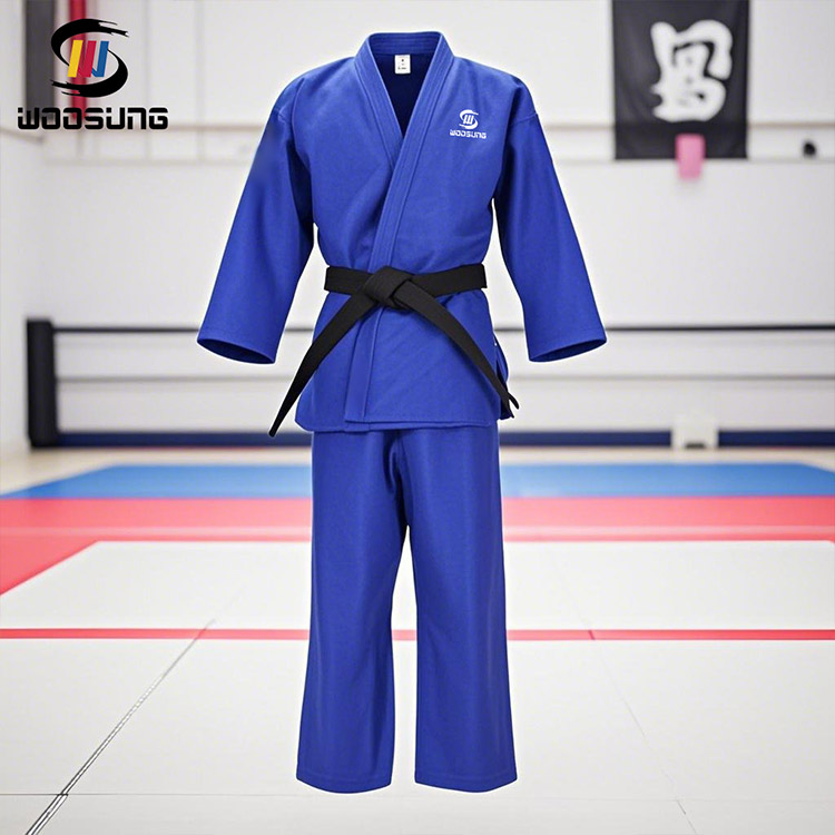 Uniforme di judo